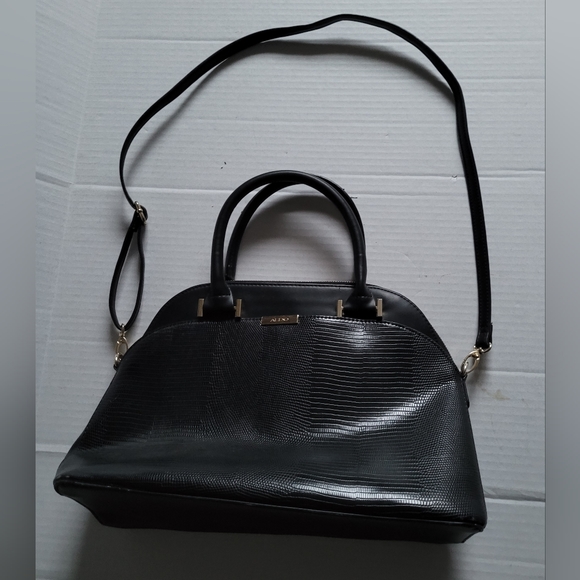 Aldo Womens Black Handbag With Shoulder Strap - Picture 1 of 15